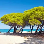 Club & Village Cala Fiorita מלון 4*
