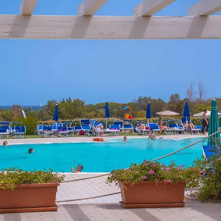 Club & Village Cala Fiorita Hotel Agrustos