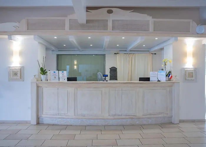 Cala Fiorita Hotel Agrustos
