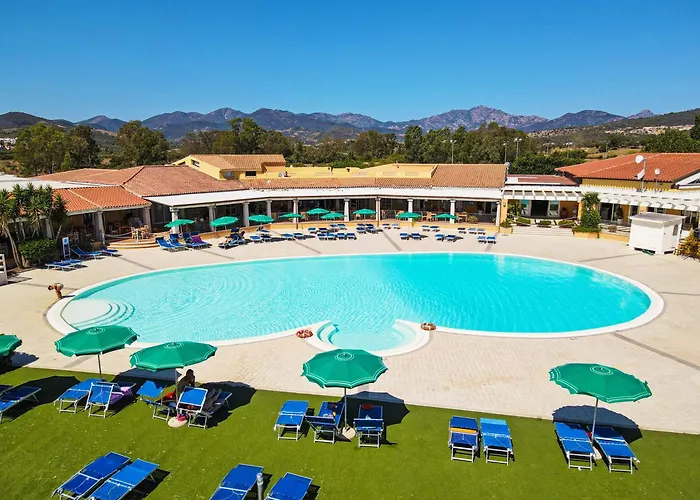 Club & Village Cala Fiorita 酒店