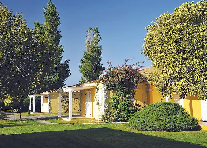 מלון Club & Village Cala Fiorita 4*