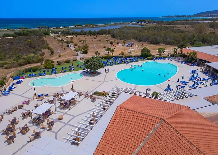 Club & Village Cala Fiorita 酒店 4*