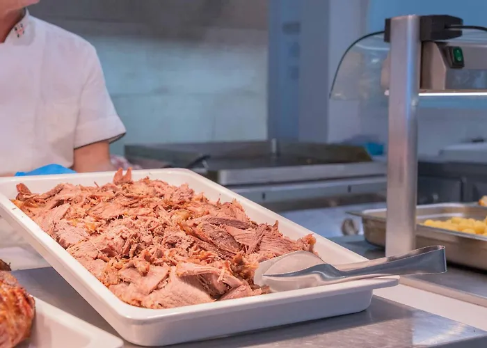 Club & Village Cala Fiorita 酒店 4*