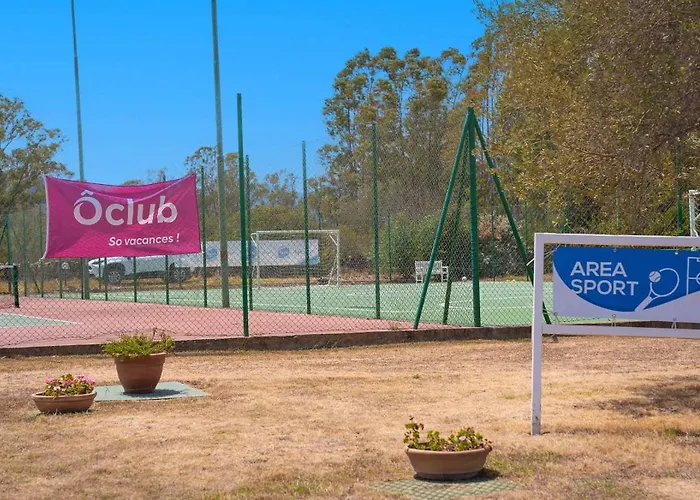 Club & Village Cala Fiorita 酒店 Agrustos