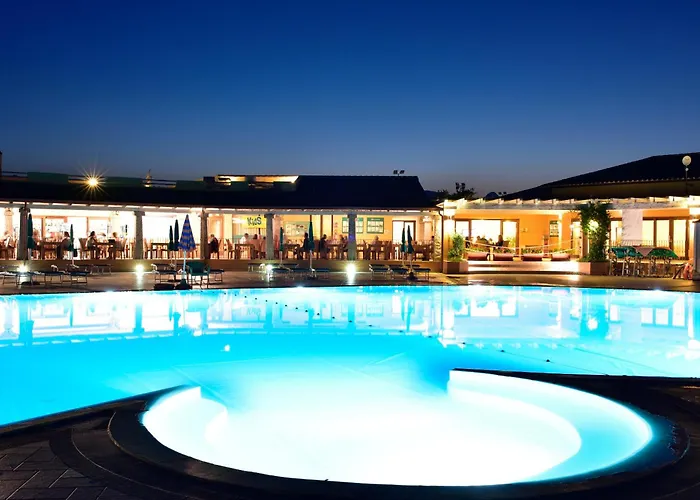 酒店 Club & Village Cala Fiorita 4*